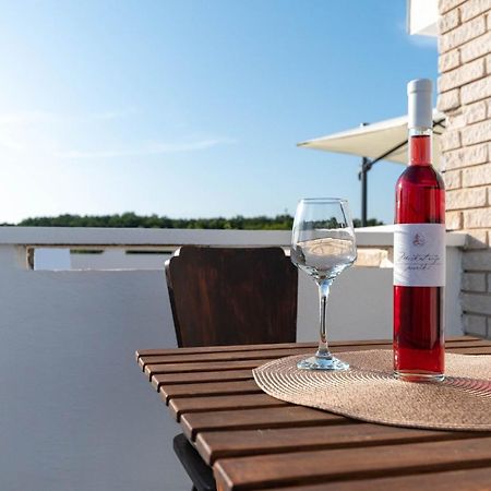 Apartment Eros Шишан Экстерьер фото